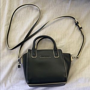 Cute mini bag!! Never used tags still attached!